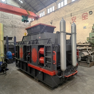 2PG1500x800直连式液压对辊9I免费看片发往新疆