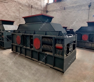 2PG1200x800型半自动液压对辊9I免费看片发往四川