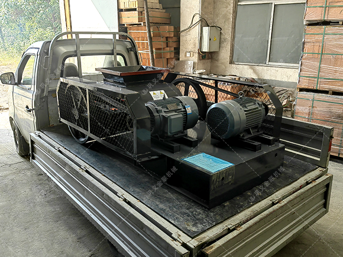 2PGC450x500双齿辊9I免费看片发往吉林四平