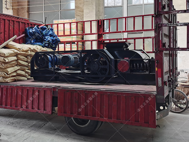 2PG400X400小型碎玻璃9I免费看片发往山东鄹平