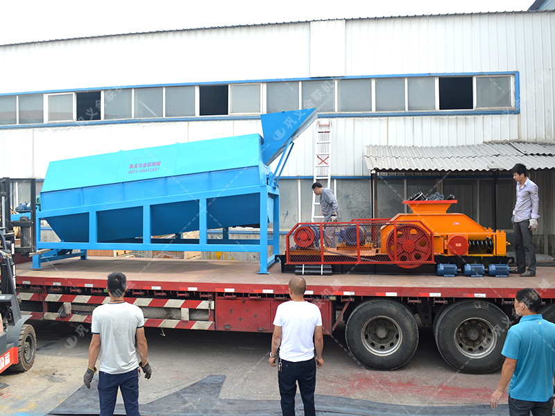 大型双齿辊9I免费看片 无轴托辊滚筒筛分机发往上海