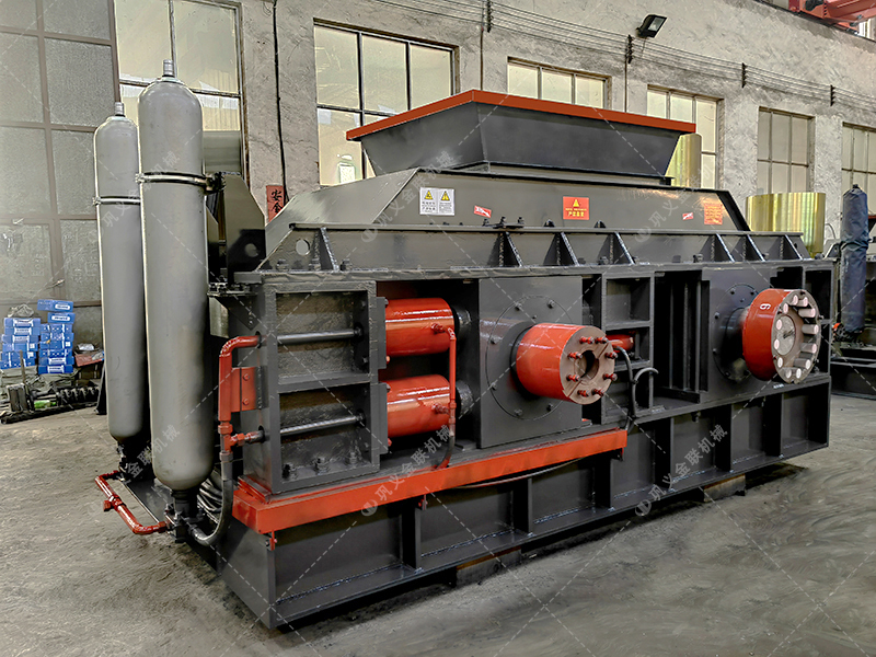 2PG1500x800直连式液压对辊9I免费看片发往新疆