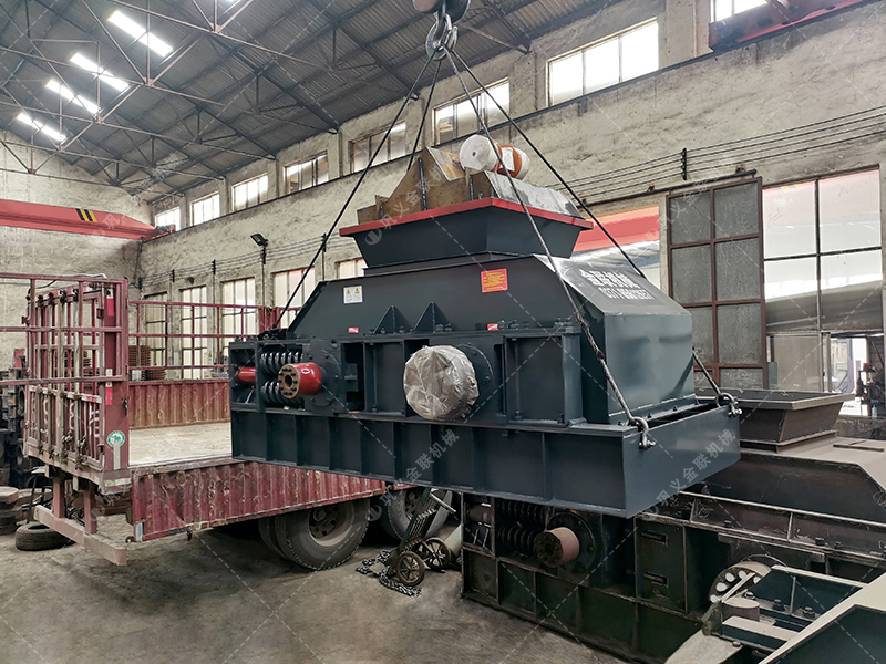 半自动2PG1200x800大型液压对辊9I免费看片发往河南郑州