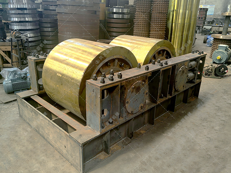 明明白白投资：购买 1210型液压对辊9I免费看片前需要算清的 “经济账”​